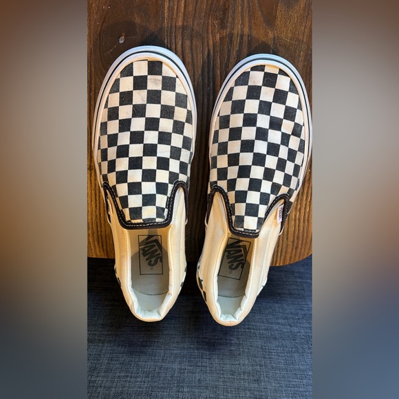 Vans checkered slip on’s size 8.5 women (size 7 men’s) - Picture 1 of 6